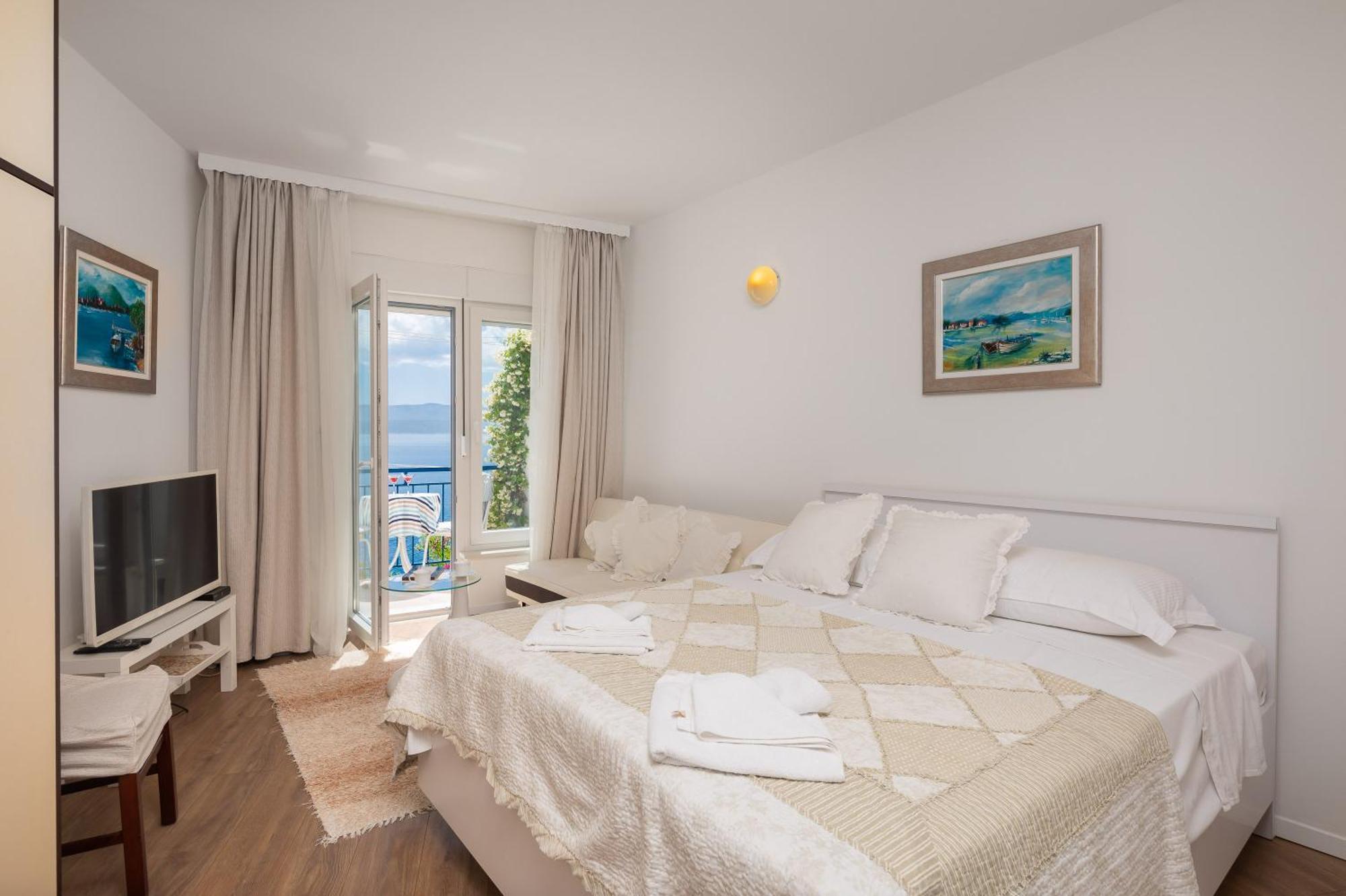 Caleta Seaview Suites II - Pool & Jacuzzi ล็อควา โรโกซนิตซา ภายนอก รูปภาพ