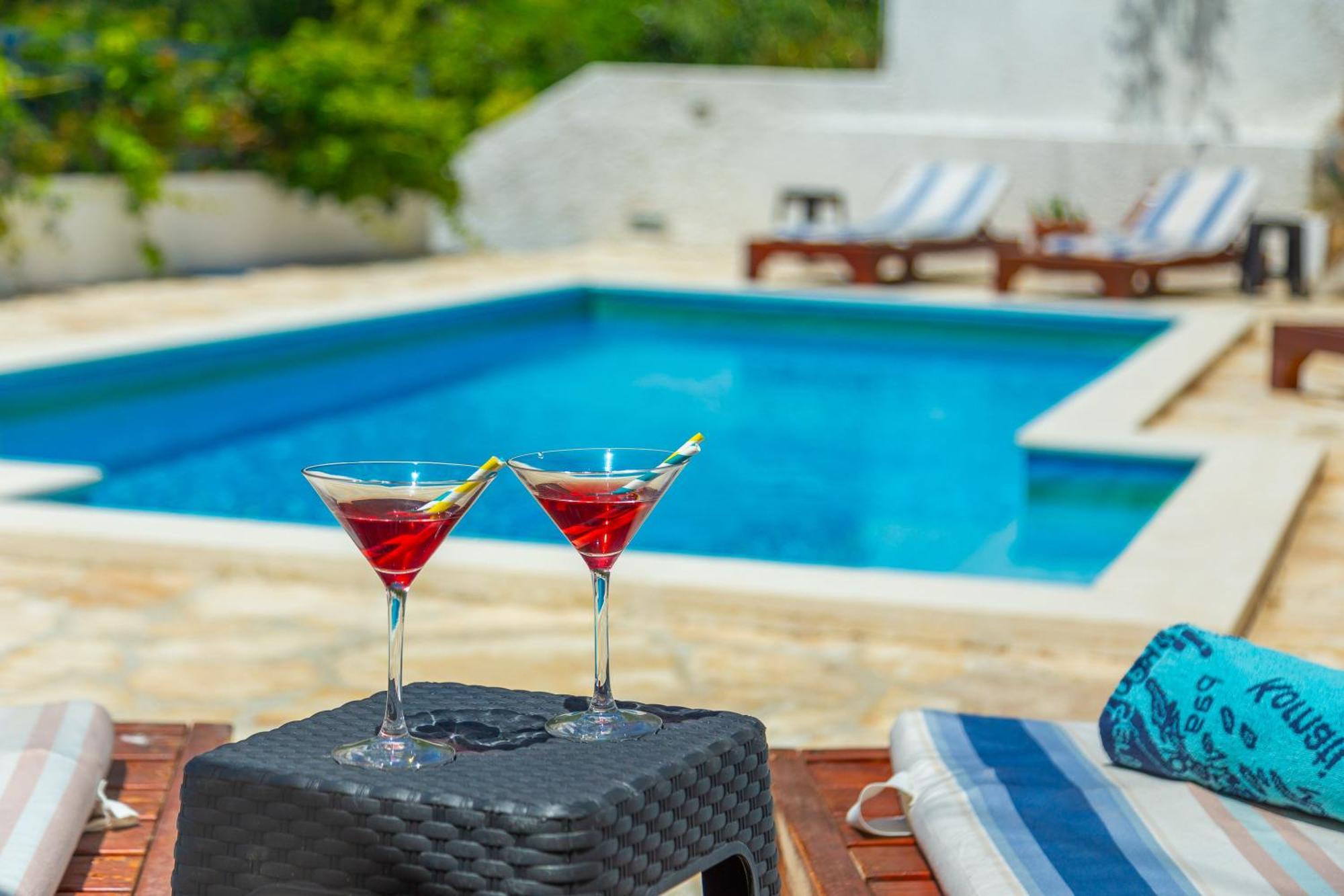 Caleta Seaview Suites II - Pool & Jacuzzi ล็อควา โรโกซนิตซา ภายนอก รูปภาพ