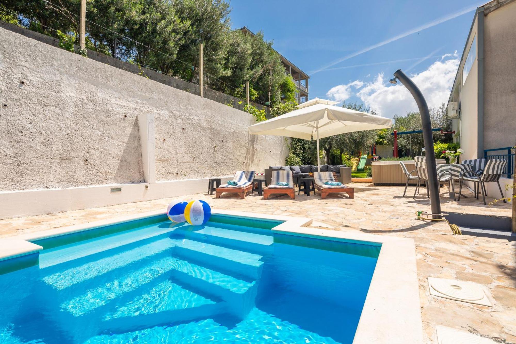 Caleta Seaview Suites II - Pool & Jacuzzi ล็อควา โรโกซนิตซา ภายนอก รูปภาพ